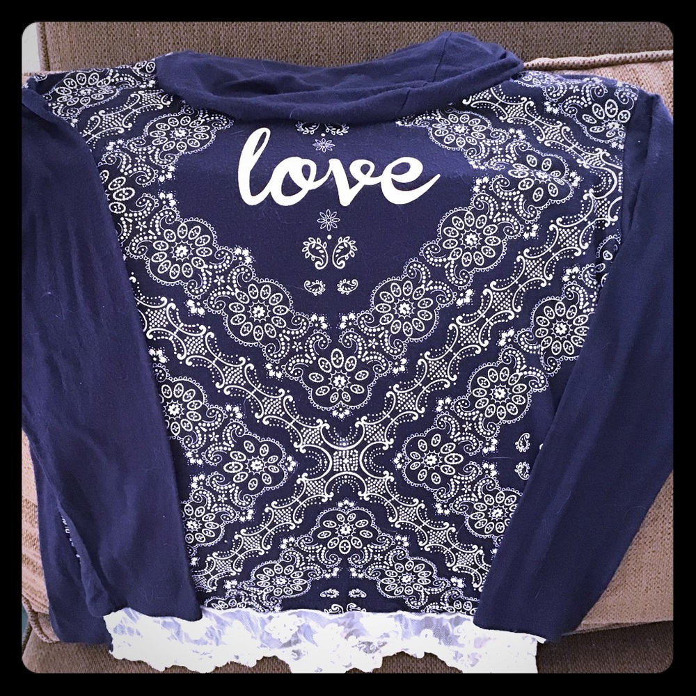 Medium girls shirt